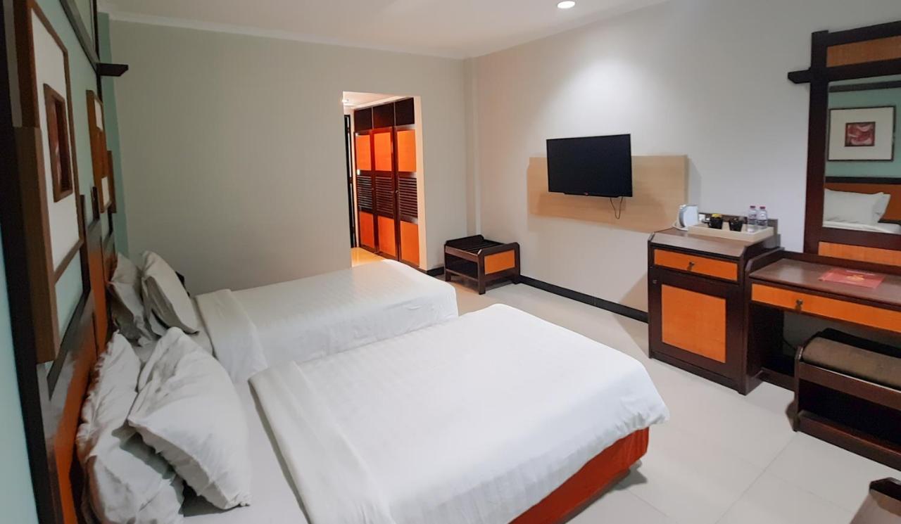 Hotel Sofia Juanda Surabaya Sidoarjo Exterior foto