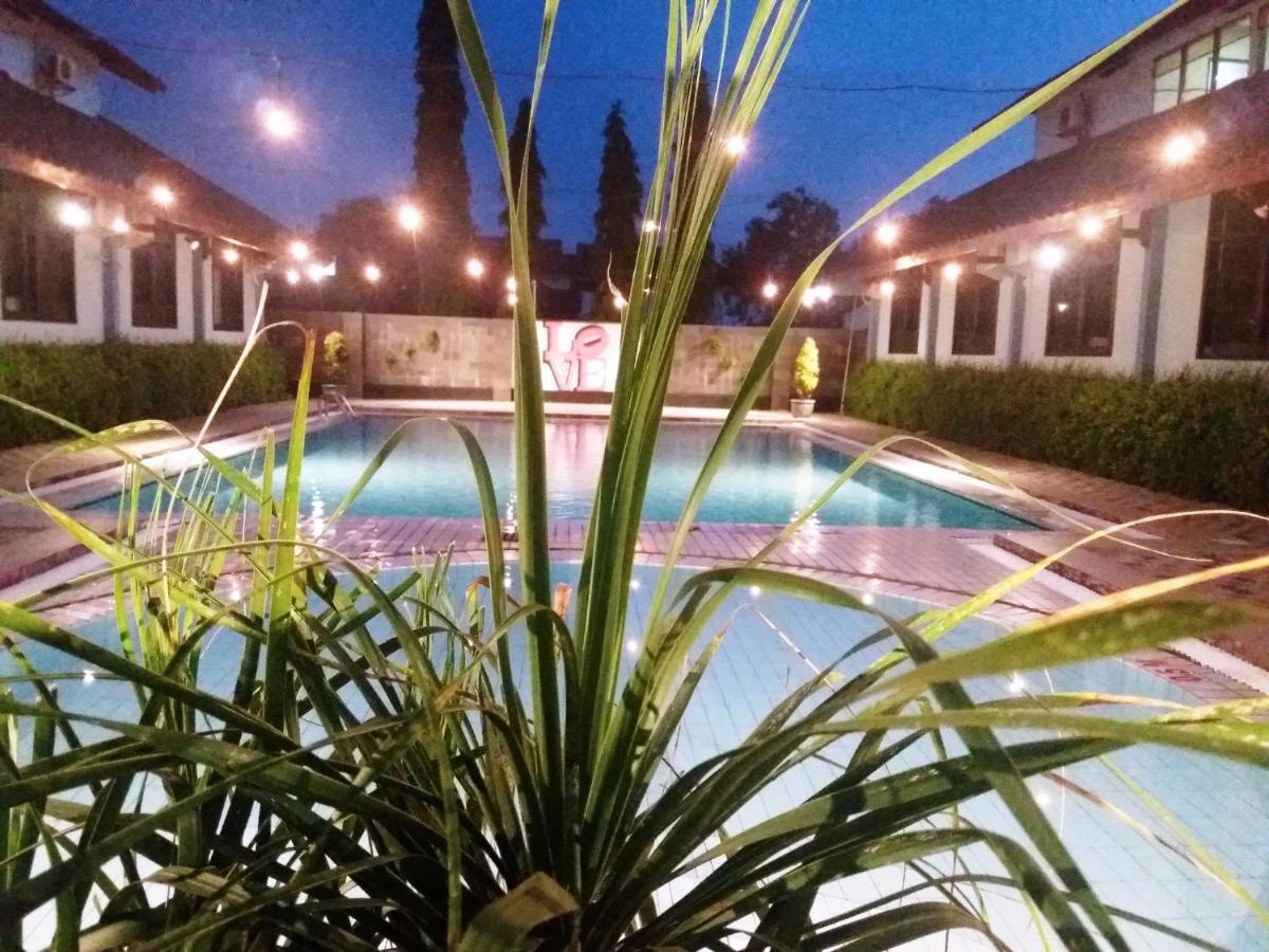 Hotel Sofia Juanda Surabaya Sidoarjo Exterior foto